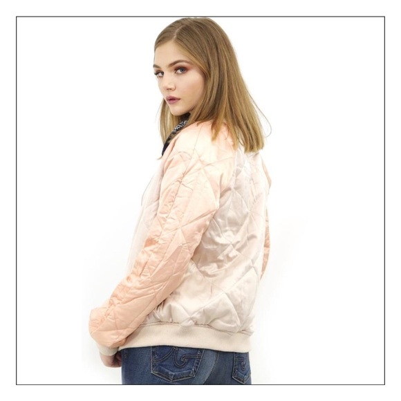 Honey Punch Westley Reversible Satin Floral Bomber NWOT - Picture 2 of 6